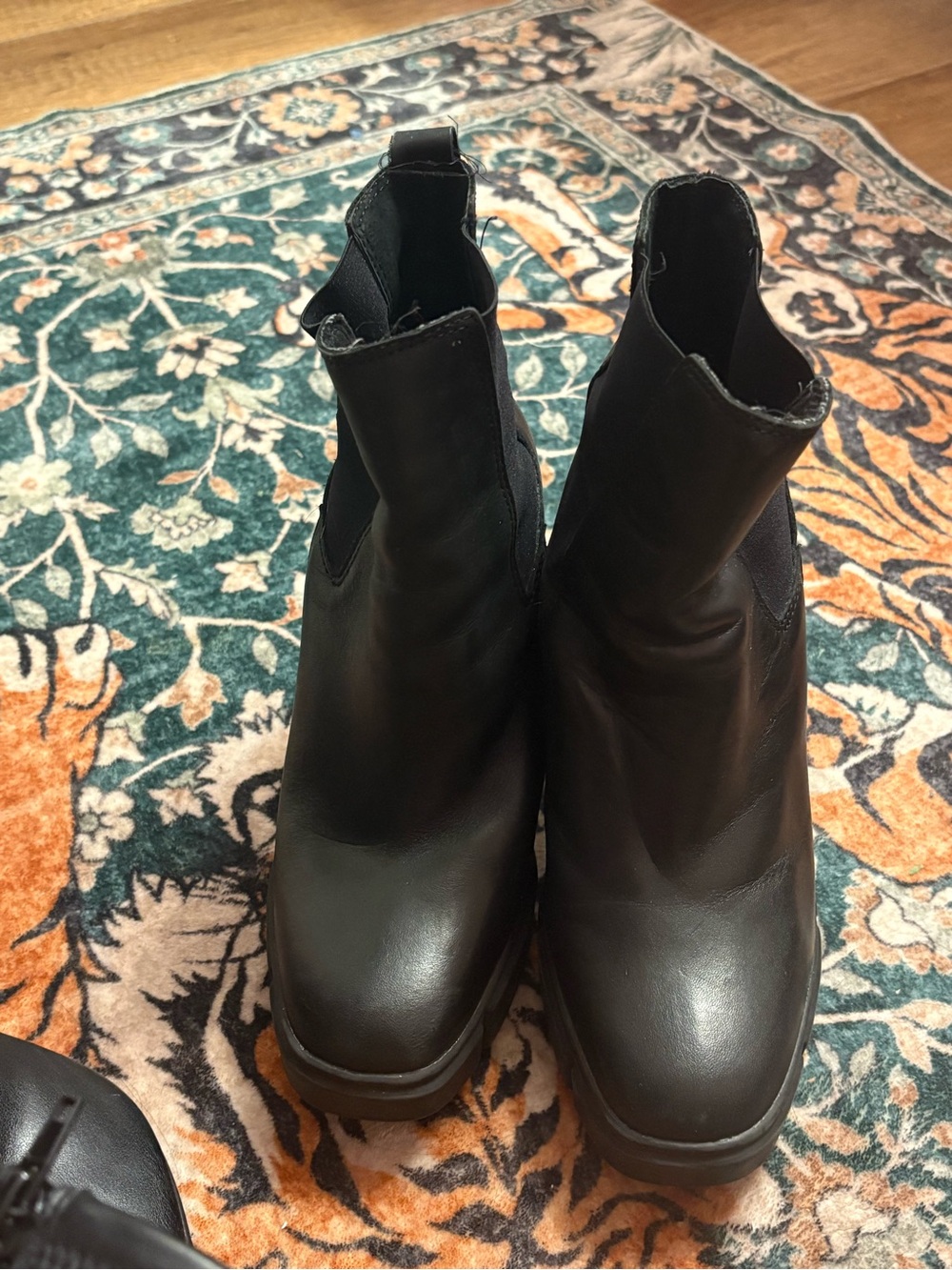 Steve Madden Black Chelsea Platform Heeled Boots